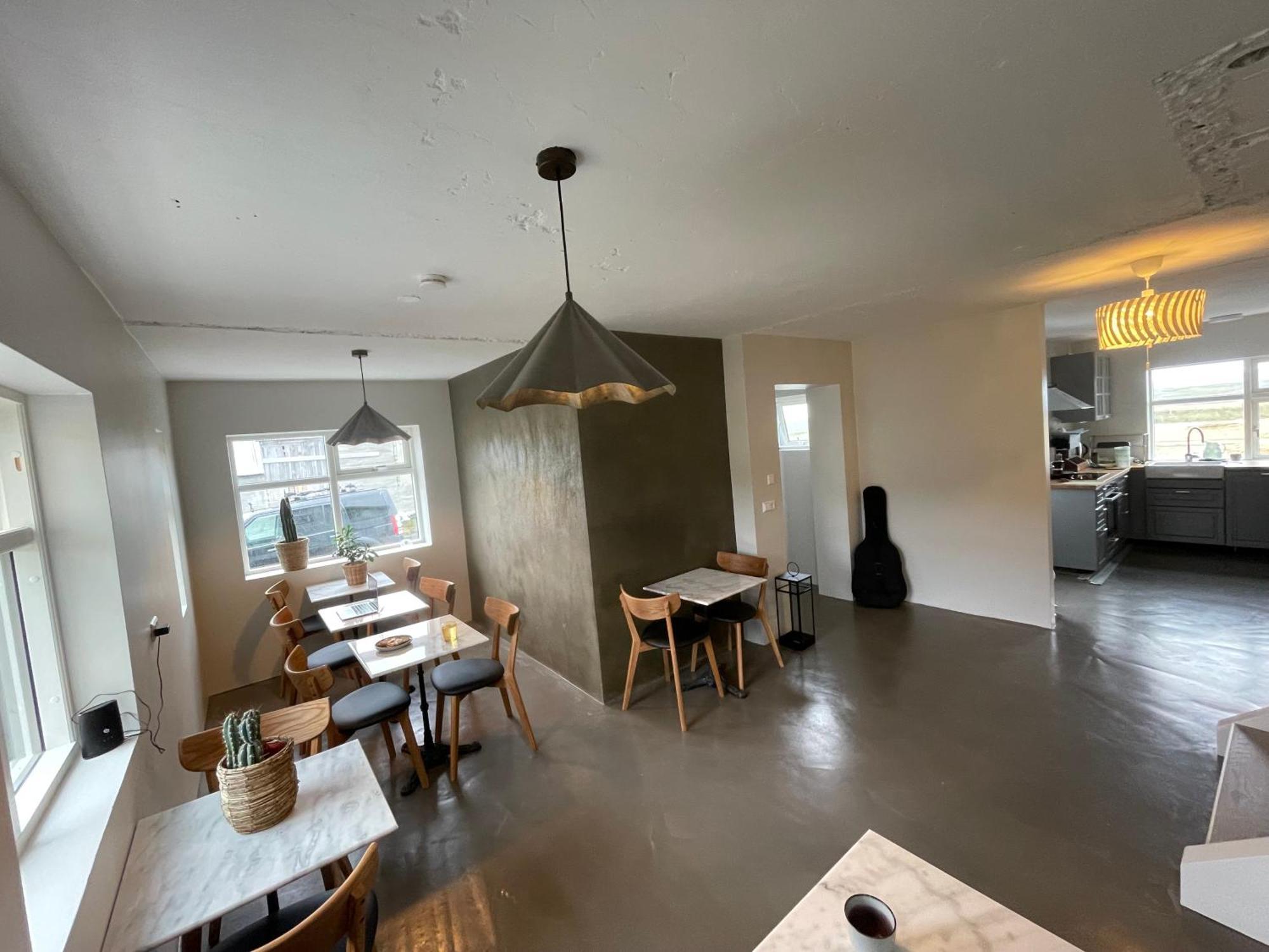 Lindarholl Guesthouse Stori-Bakki Eksteriør billede